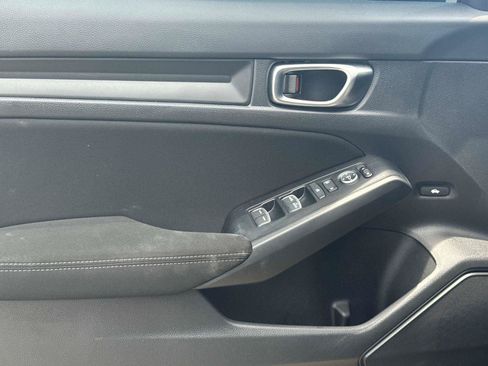 Used 2022 Honda Civic Sport image 16