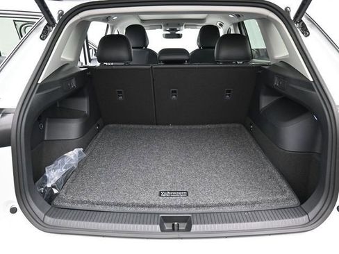 New 2026 Volkswagen Tiguan SE AWD/4WD image 12