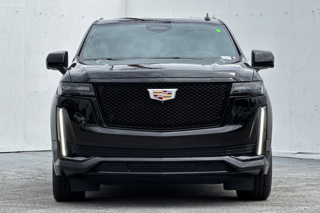 Used 2022 Cadillac Escalade ESV Sport w/ Touring Package AWD/4WD image 8