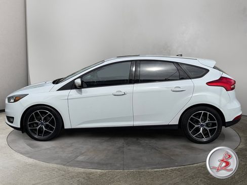 Used 2018 Ford Focus SEL FWD image 4