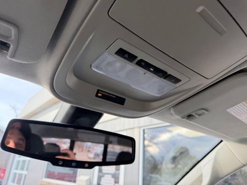 Used 2018 Chevrolet Colorado LT w/ LT Convenience Package image 6