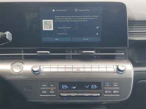 Used 2025 Hyundai Kona SEL image 29