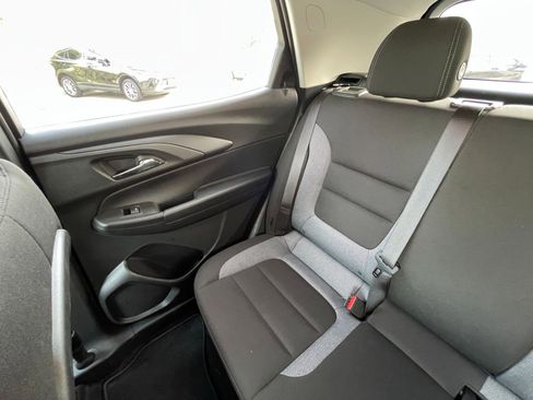 Used 2025 Chevrolet TrailBlazer LT image 39