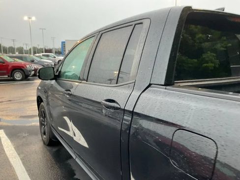 Used 2021 Honda Ridgeline Black Edition image 10