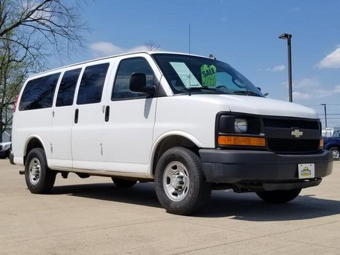 Used 2016 Chevrolet Express 2500 LS image 8