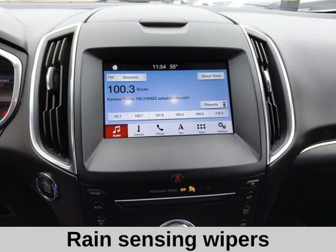 Used 2019 Ford Edge Titanium image 16