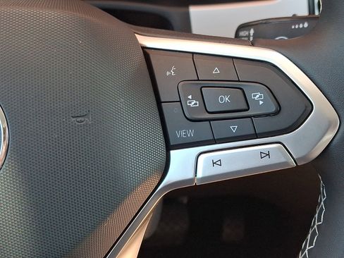 Used 2022 Volkswagen Atlas SE image 22