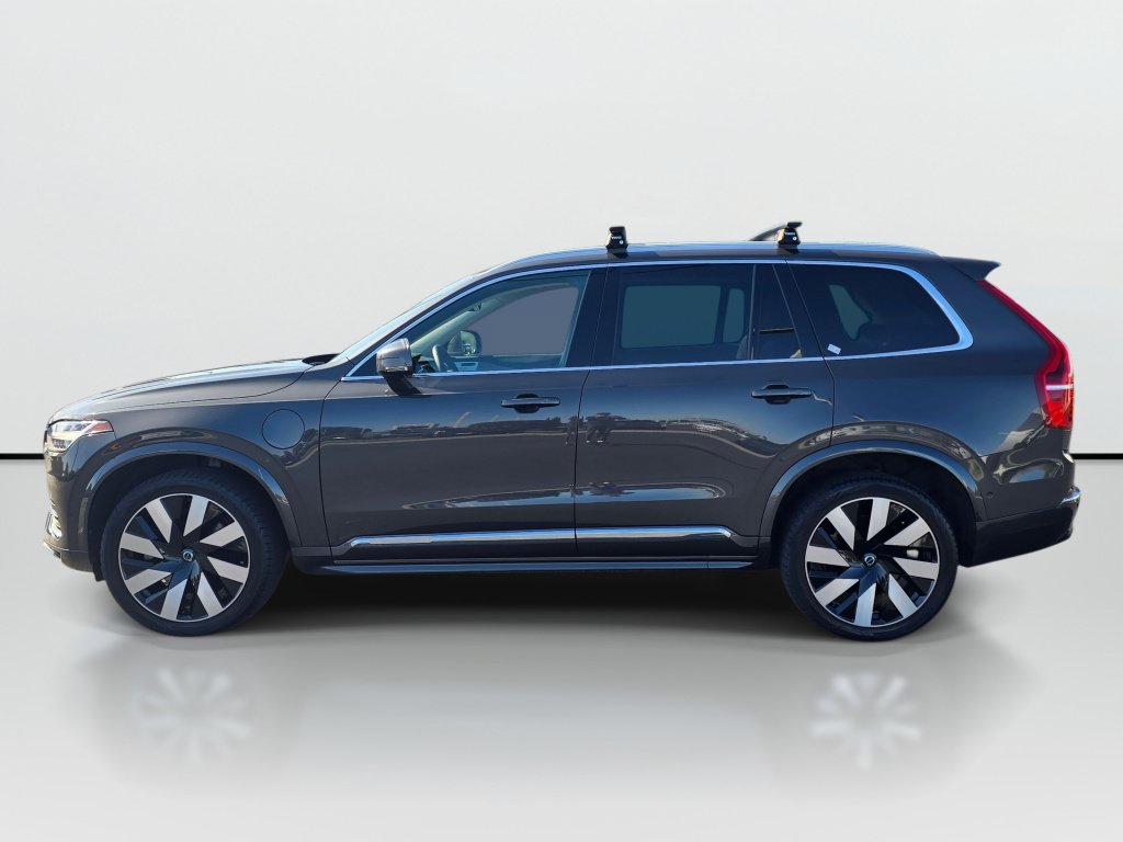 Used 2023 Volvo XC90 T8 Ultimate w/ Lounge Package AWD/4WD image 2