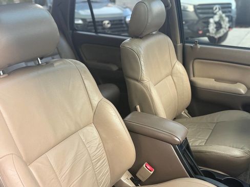 Used 2001 Toyota 4Runner SR5 image 96