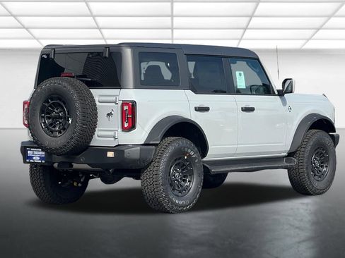 New 2026 Ford Bronco Outer Banks w/ Sasquatch Package AWD/4WD image 7