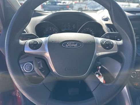 Used 2015 Ford Escape SE w/ Equipment Group 201A image 17