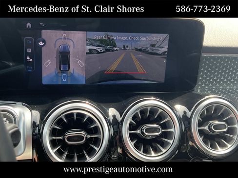 Used 2026 Mercedes-Benz GLB 250 4MATIC image 21