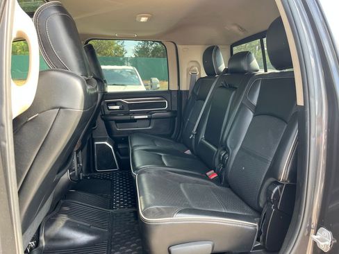 Used 2019 RAM 2500 Laramie image 12