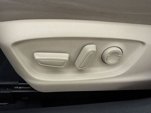 Certified 2023 Toyota Camry LE image 24