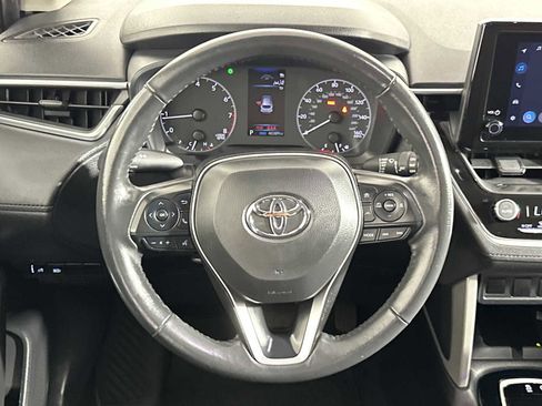 Used 2024 Toyota Corolla Cross LE image 13