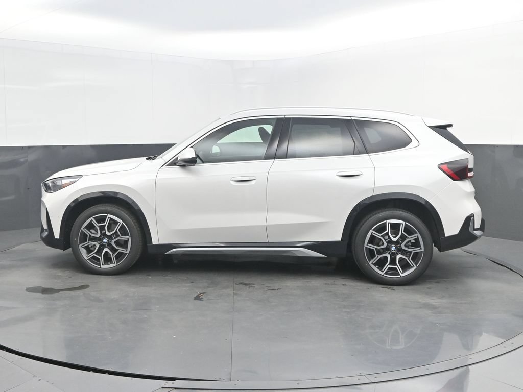 New 2027 BMW X1 xDrive28i AWD/4WD image 2