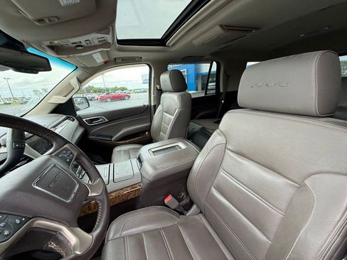 Used 2015 GMC Yukon Denali AWD/4WD image 9