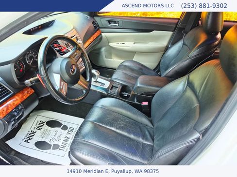 Used 2011 Subaru Legacy 3.6R Limited w/ Popular Equipment Group 2C AWD/4WD image 9