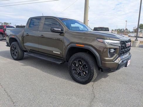 Used 2025 GMC Canyon Elevation w/ Convenience Package image 2