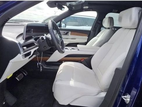 Used 2026 Cadillac Vistiq Sport AWD/4WD image 5