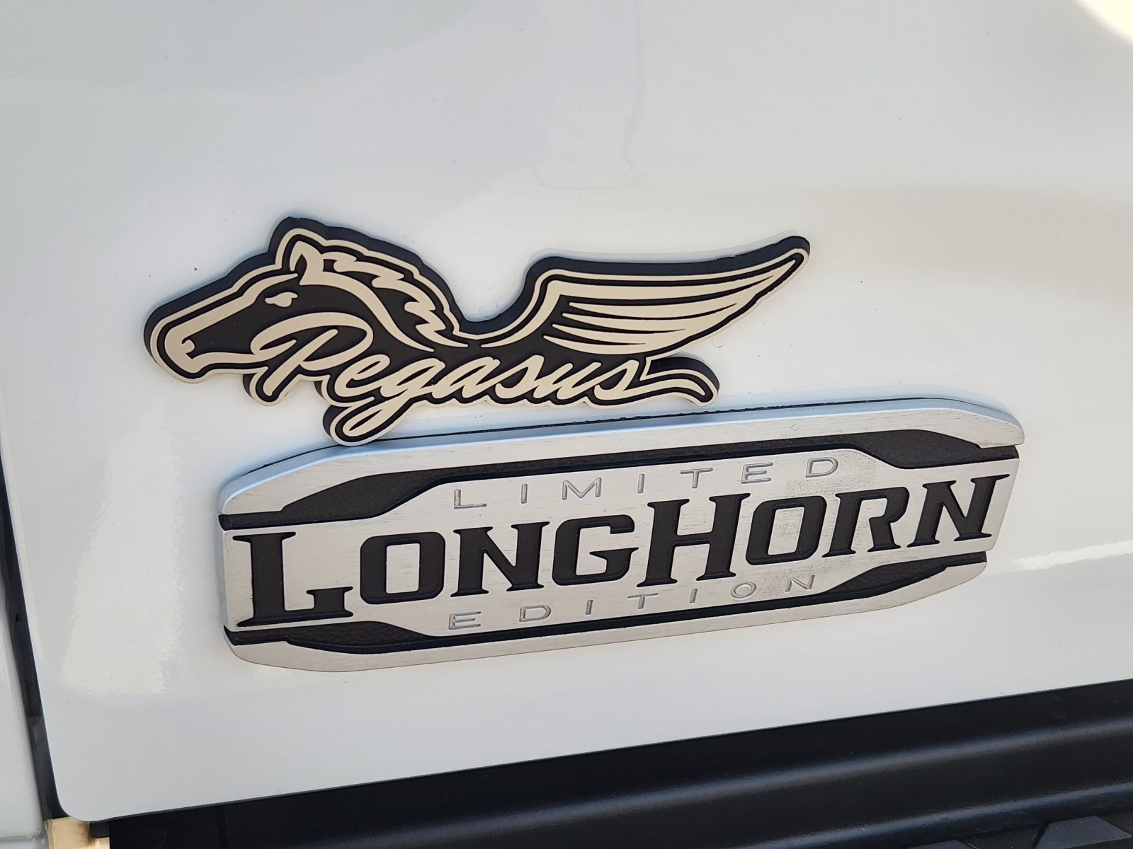 New 2027 RAM 2500 Limited AWD/4WD image 13