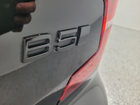 Used 2022 Volvo S60 B5 Momentum AWD/4WD image 8
