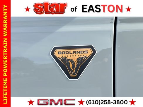 Used 2023 Ford Bronco Badlands image 34