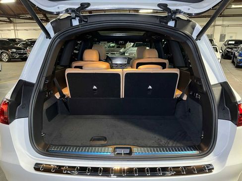 New 2025 Mercedes-Benz GLS 580 4MATIC image 15