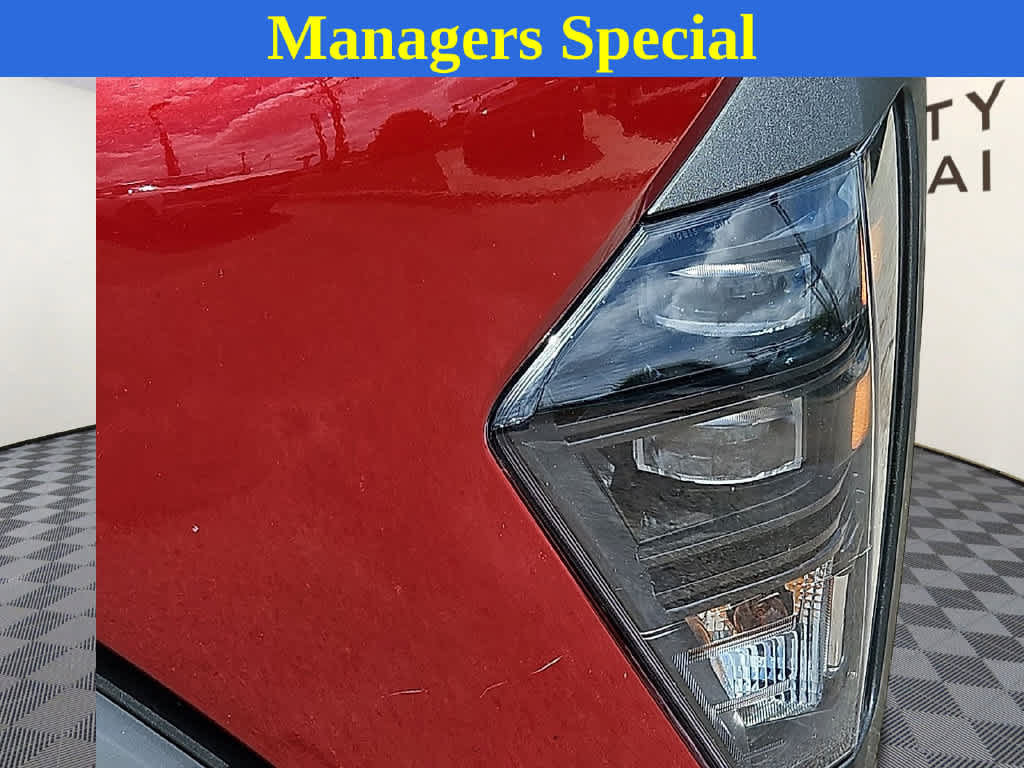 Used 2025 Hyundai Kona SEL FWD image 8