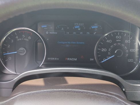 Used 2018 Ford F150 King Ranch w/ Equipment Group 601A Luxury AWD/4WD image 11