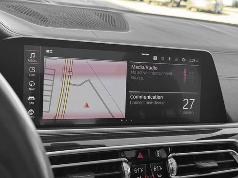 Used 2020 BMW X5 M50i image 24