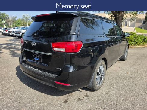 Used 2016 Kia Sedona SX FWD image 3