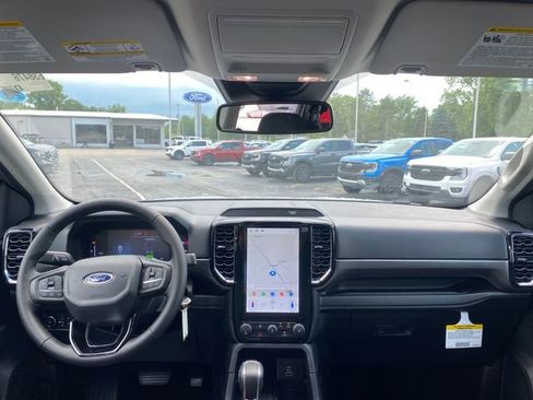 New 2025 Ford Ranger XLT w/ FX4 Off-Road Package image 17