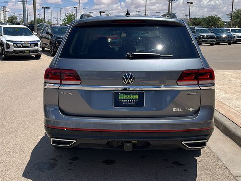 Used 2023 Volkswagen Atlas SE AWD/4WD image 7