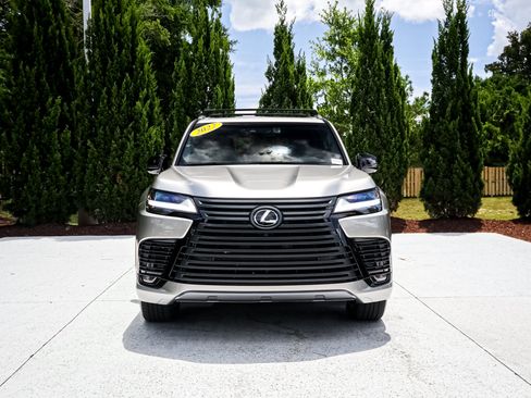 Used 2022 Lexus LX 600 4WD w/ Appearance Package image 3