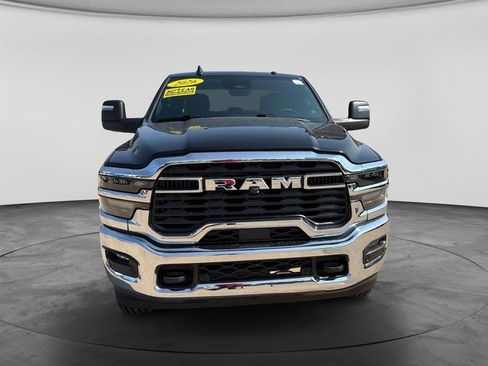 Used 2026 RAM 2500 Big Horn AWD/4WD image 3