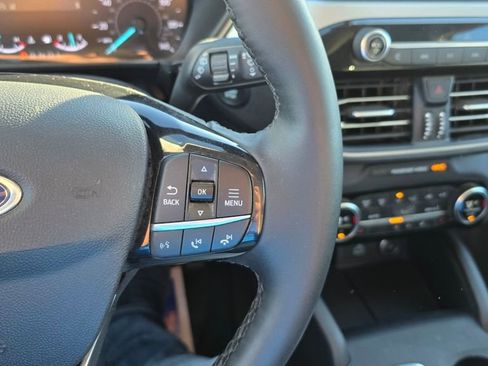 Used 2021 Ford Escape SEL image 15