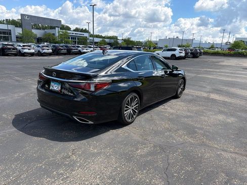 Used 2023 Lexus ES 350 w/ Accessory Package (Z2) FWD image 30