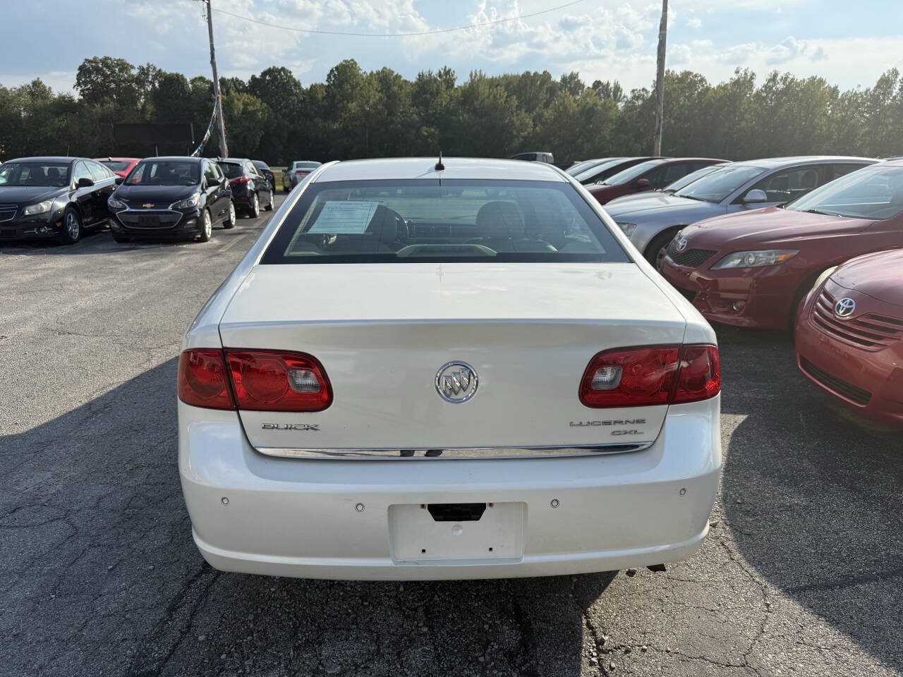 Used 2008 Buick Lucerne CXL w/ Driver Confidence Package FWD image 16