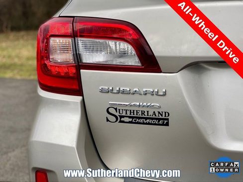 Used 2017 Subaru Outback 2.5i Limited image 12