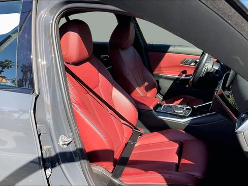 Used 2023 BMW 330i Sedan w/ Driving Assistance Package image 8