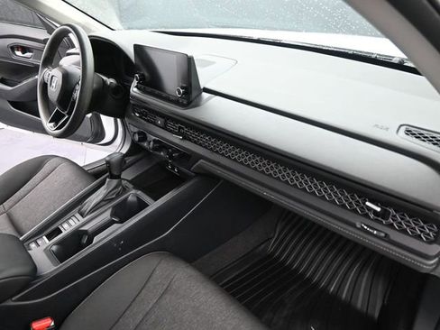 Certified 2023 Honda Accord EX image 26