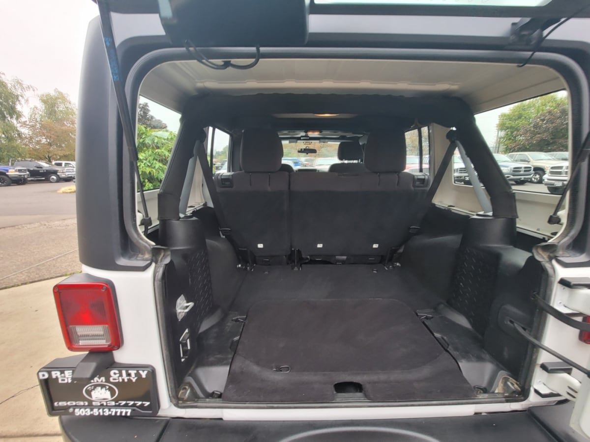Used 2013 Jeep Wrangler Unlimited Sport AWD/4WD image 12