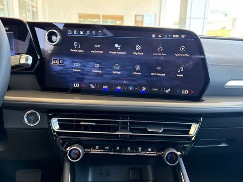 New 2026 Chevrolet Traverse LT w/ Midnight/Sport Edition FWD image 20