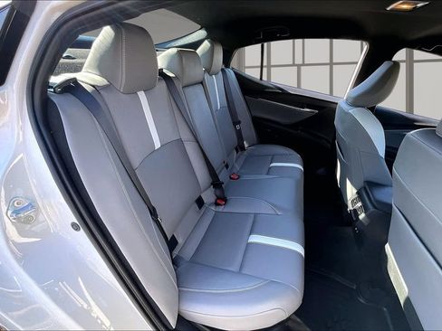 Used 2025 Toyota Camry SE w/ Convenience Package FWD image 25