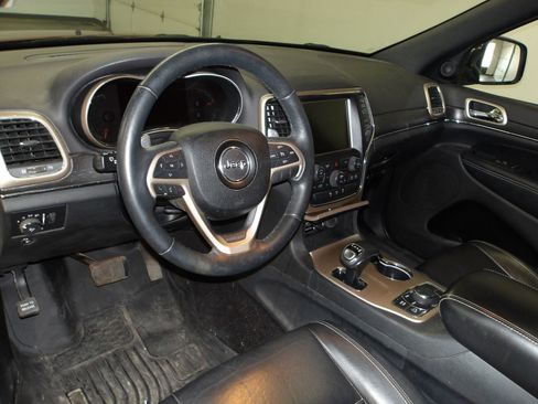 Used 2015 Jeep Grand Cherokee Limited w/ Trailer Tow Group IV AWD/4WD image 11
