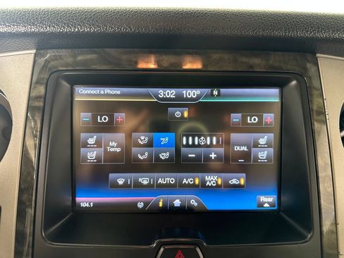 Used 2015 Ford Expedition Limited w/ Equipment Group 301A AWD/4WD image 34
