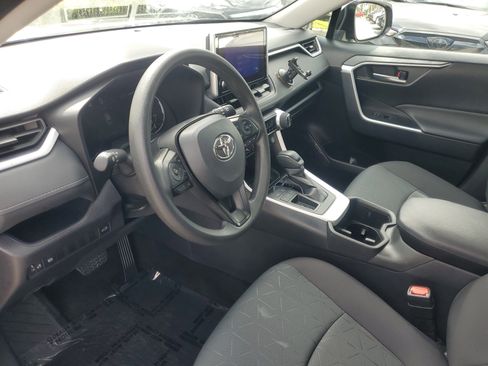 Certified 2025 Toyota RAV4 XLE w/ Convenience Package image 17