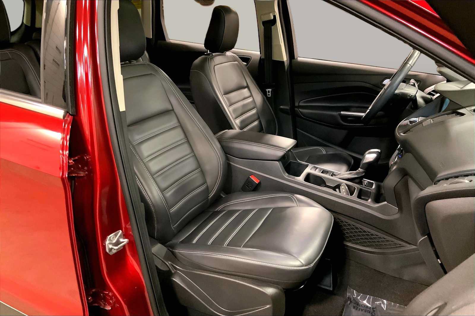 Used 2019 Ford Escape SEL AWD/4WD image 8