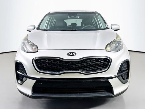 Used 2022 Kia Sportage LX image 2